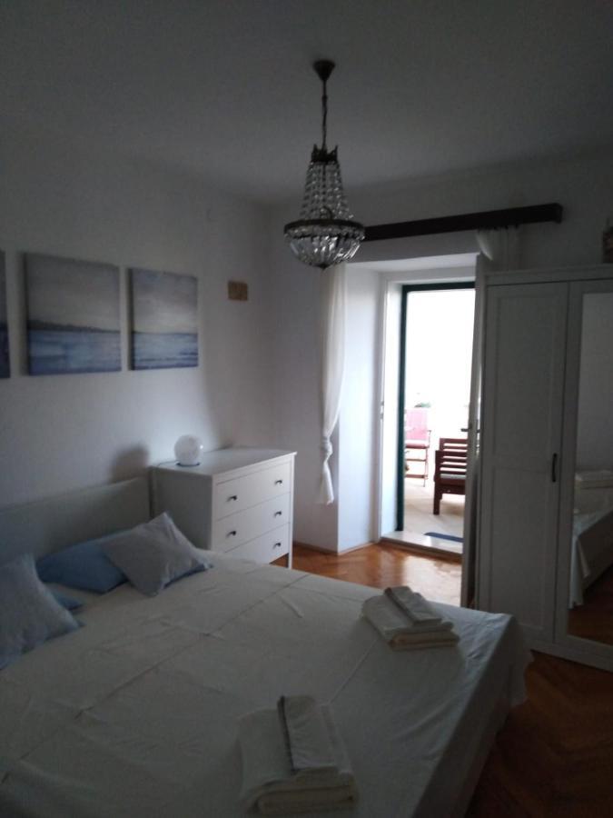 Studio Apartman Lenesta Appartement Bol Buitenkant foto